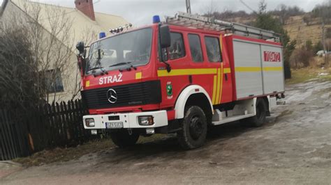 Zdjęcie lekkiego samochodu ratowniczo-gaśniczego GLM Mercedes-Benz 508D