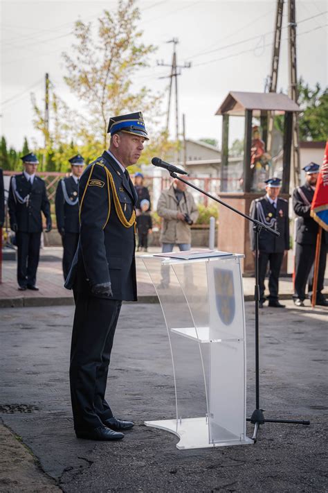 Przemówienia oficjeli podczas obchodów stulecia OSP Wielkanoc