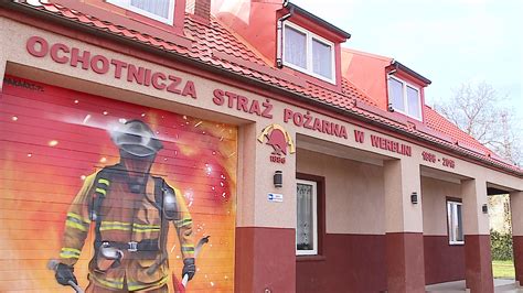 mural strażacki na remizie OSP w Myszkowie
