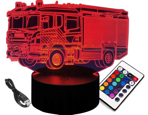 zdjęcie lampy 3D LED w kształcie wozu strażackiego