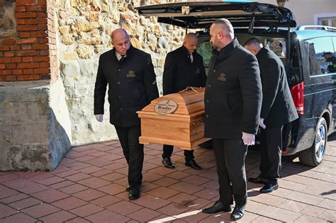 Zdjęcie z pogrzebu Zdzisława Synowca, strażaka z Woli Jachowej