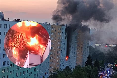 zdjęcie płonącego bloku mieszkalnego w Rzeszowie