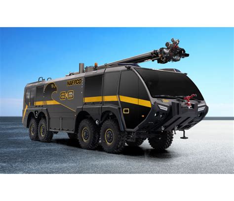 Wóz NAFFCO Falcon 8x8 w akcji gaśniczej