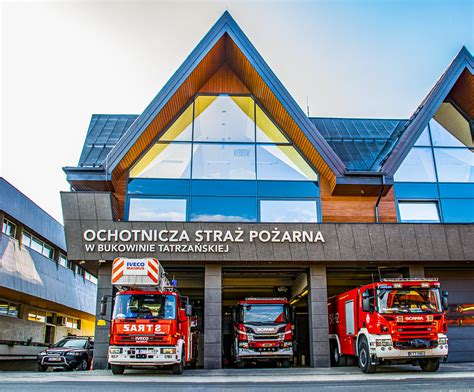 Zdjęcie z uroczystości przekazania relikwii Św. Floriana lub poświęcenia sikawki konnej OSP Bukowina Tatrzańska