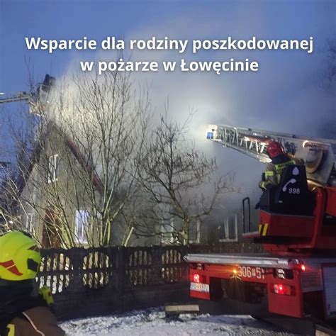 ilustracja przedstawiająca osobę oglądającą zniszczenia po pożarze w swoim domu
