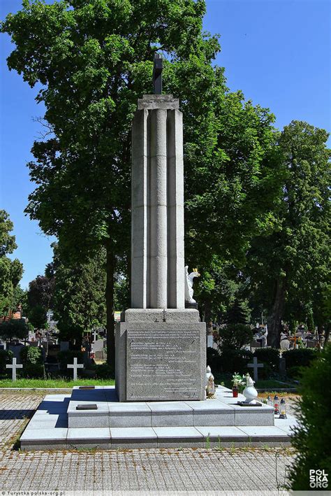Obelisk poświęcony Opolskim Strażakom poległym w obronie Ojczyzny