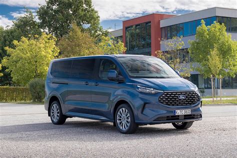Thematic photo of a Ford Tourneo Custom adapted for specialized service