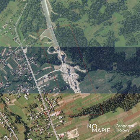 Zdjęcie satelitarne pożaru w Lipie lub mapa terenu objętego ogniem