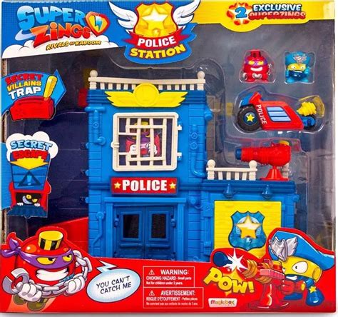 Ilustracja posterunku policji Super Zings z figurkami i radiowozem