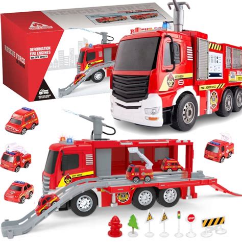 Wóz strażacki z cysterną wodną