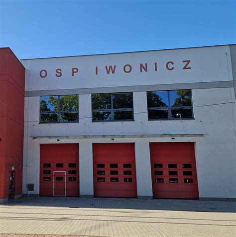 Wielofunkcyjny budynek OSP Iwonicz, mieszczący remizę i przychodnię