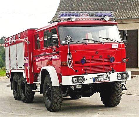 Thematic photo of a Star 266 fire truck in action