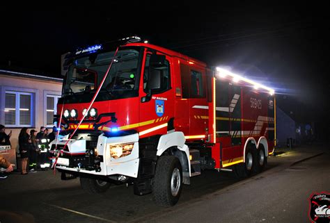 Nowy ciężki samochód ratowniczo-gaśniczy Renault K440 OSP Białożewin