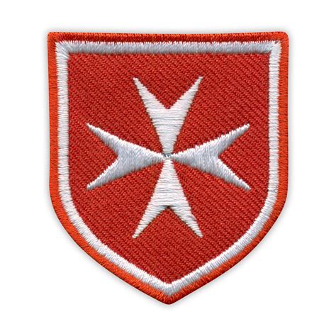 Zestawienie historycznych symboli strażackich (hełm, topór, wąż, krzyż maltański)