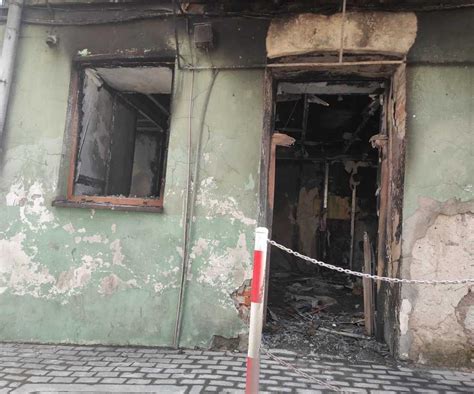 zdjęcie płonącej kamienicy w Sierpcu