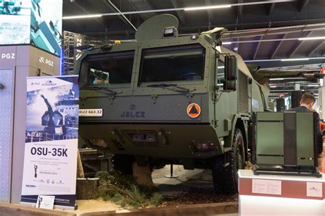 Prototyp ciężkiego samochodu gaśniczego 006 na podwoziu Jelcz P640