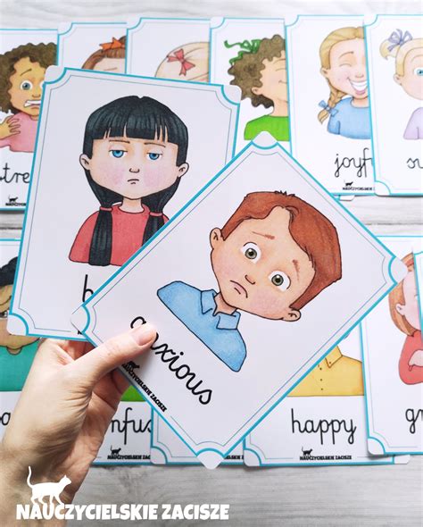 Grafika przedstawiająca główne postacie serialu 