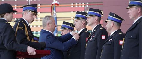 Strażacy ochotnicy z Powiatu Wrocławskiego podczas obchodów Powiatowego Dnia Strażaka