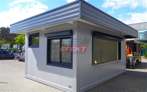 Zdjęcie przedstawiające pawilony bazarowe