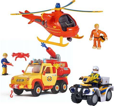 Zdjęcie różnych pojazdów Strażaka Sama (wóz strażacki, helikopter, quad)