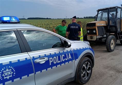 Patrol policji w Sieradzu podczas działań prewencyjnych