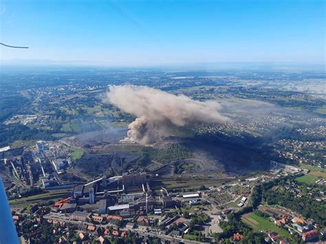 zdjęcie chmury pyłu nad Radlinem