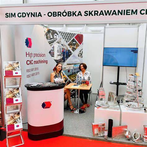 Zdjęcie przedstawiające redakcję multimedialną 