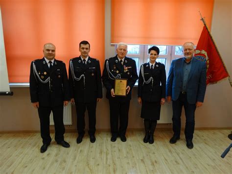 Wręczenie odznaczeń i medali zasłużonym strażakom OSP