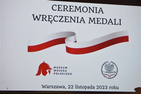Uroczystość wręczenia medali i odznaczeń zasłużonym strażakom OSP Chludowo
