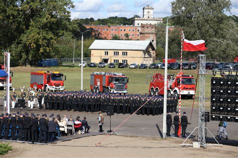 Tematyczne zdjęcie budynku Akademii Pożarniczej