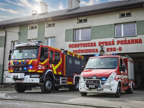 Fotografia nowoczesnego wozu strażackiego OSP Pruchnik (MAN TGM 13.290 BB)