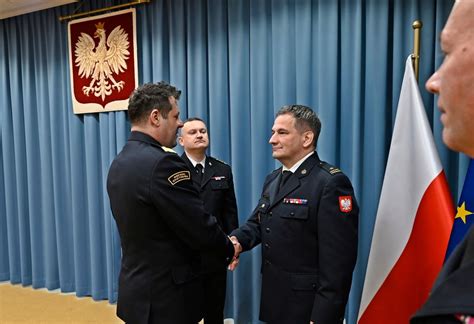 Schemat przedstawiający ścieżkę kariery oficera Państwowej Straży Pożarnej