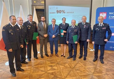 Infografika przedstawiająca zakres prac modernizacyjnych remiz OSP
