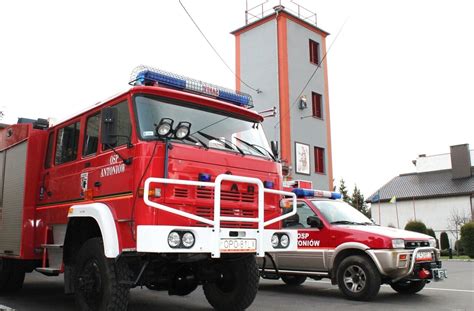 Zdjęcie nowoczesnego wozu bojowego Volvo OSP Antoniów