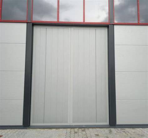 Photo of a specialized steel door manufactured by Metalpol for firefighter slides.