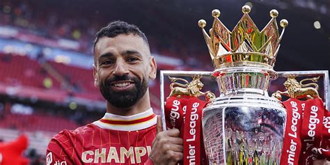 Zdjęcie Jose Antonio Reyesa świętującego mistrzostwo Premier League z Arsenalem