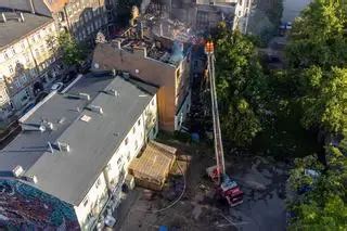 Spalona kamienica przy ul. Kraszewskiego w Poznaniu po pożarze