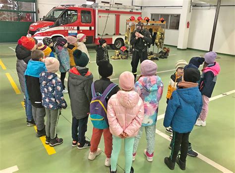 Zdjęcie sali edukacyjnej w OSP Ignaców z dziećmi podczas zajęć
