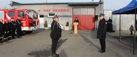 Przekazanie średniego samochodu ratowniczo-gaśniczego dla OSP Prace Małe