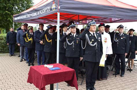 Uroczystości jubileuszowe Ochotniczych Straży Pożarnych z pocztami sztandarowymi i orkiestrą
