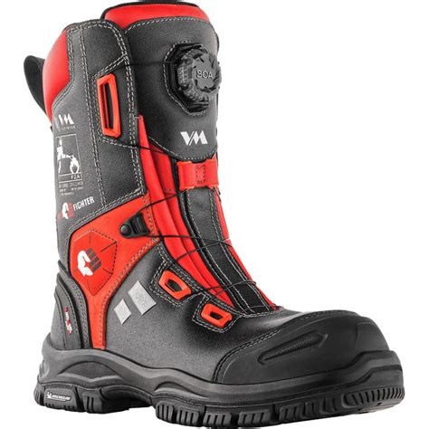 Buty strażackie z widocznym wymiennym zamkiem