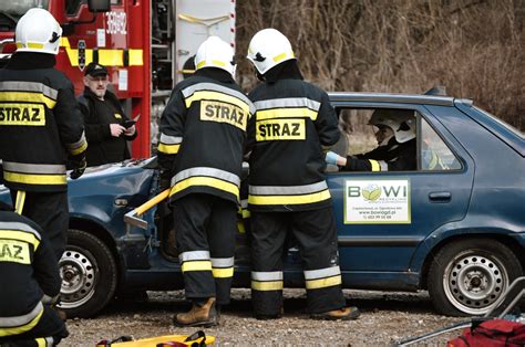 Zespoły ratownictwa technicznego w akcji, zabezpieczenie miejsca wypadku