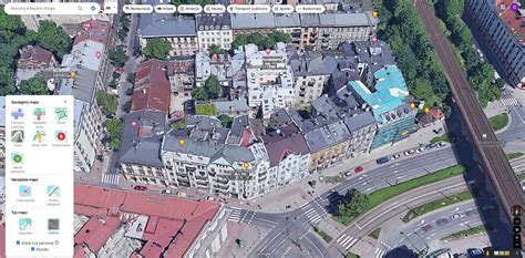 Zrzut ekranu z Map Google pokazujący alert pożarowy