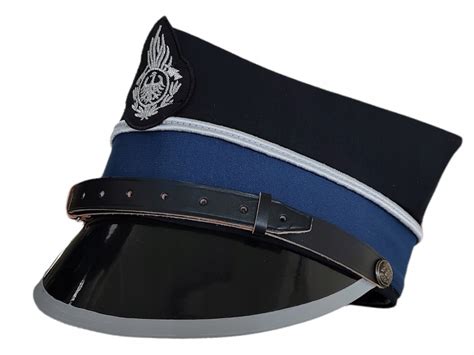 Czapka rogatywka OSP na manekinie