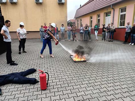 Szkolenie teoretyczne strażaków z zakresu ochrony przeciwpożarowej, wykład