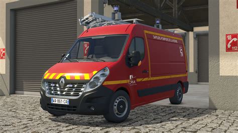 Thematic photo of a Renault Master III fire truck in action