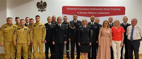 Przykłady baretek PSP z oznaczeniem lat służby