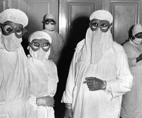 zdjęcie z czasów epidemii we Wrocławiu - środki ostrożności