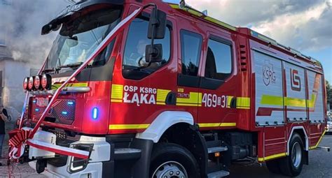 Nowy wóz ratowniczo-gaśniczy Volvo FL 4x4 GBA w OSP Łąka