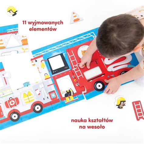ilustracja dziecka układającego puzzle CzuCzu Wóz Strażacki